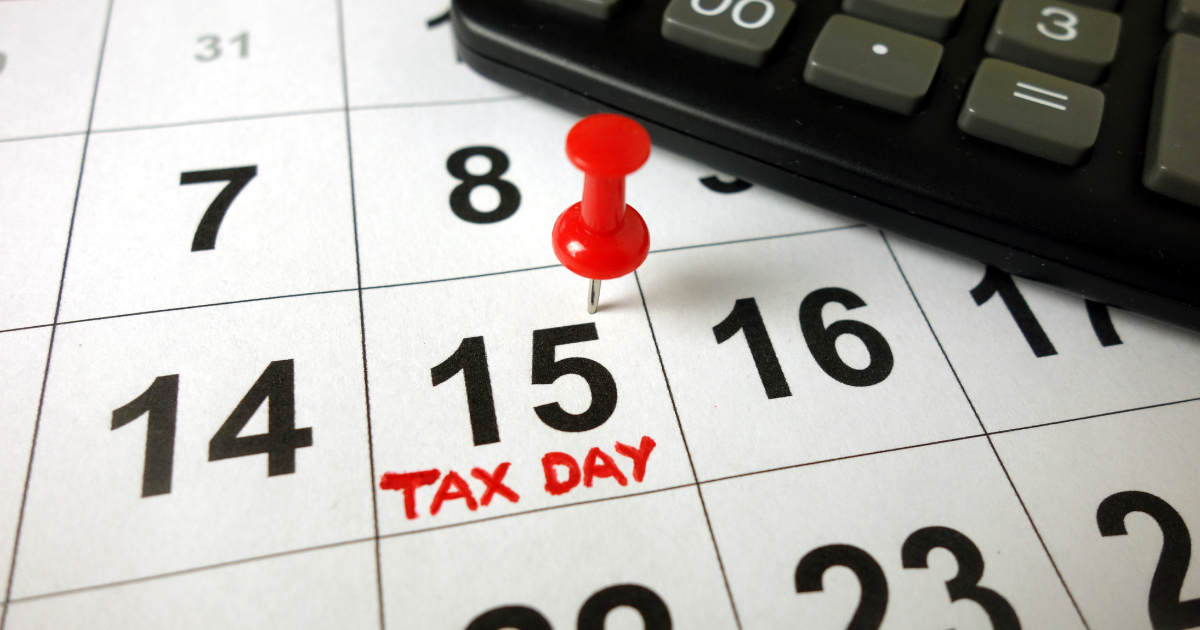 Calendar with a pin on April 15